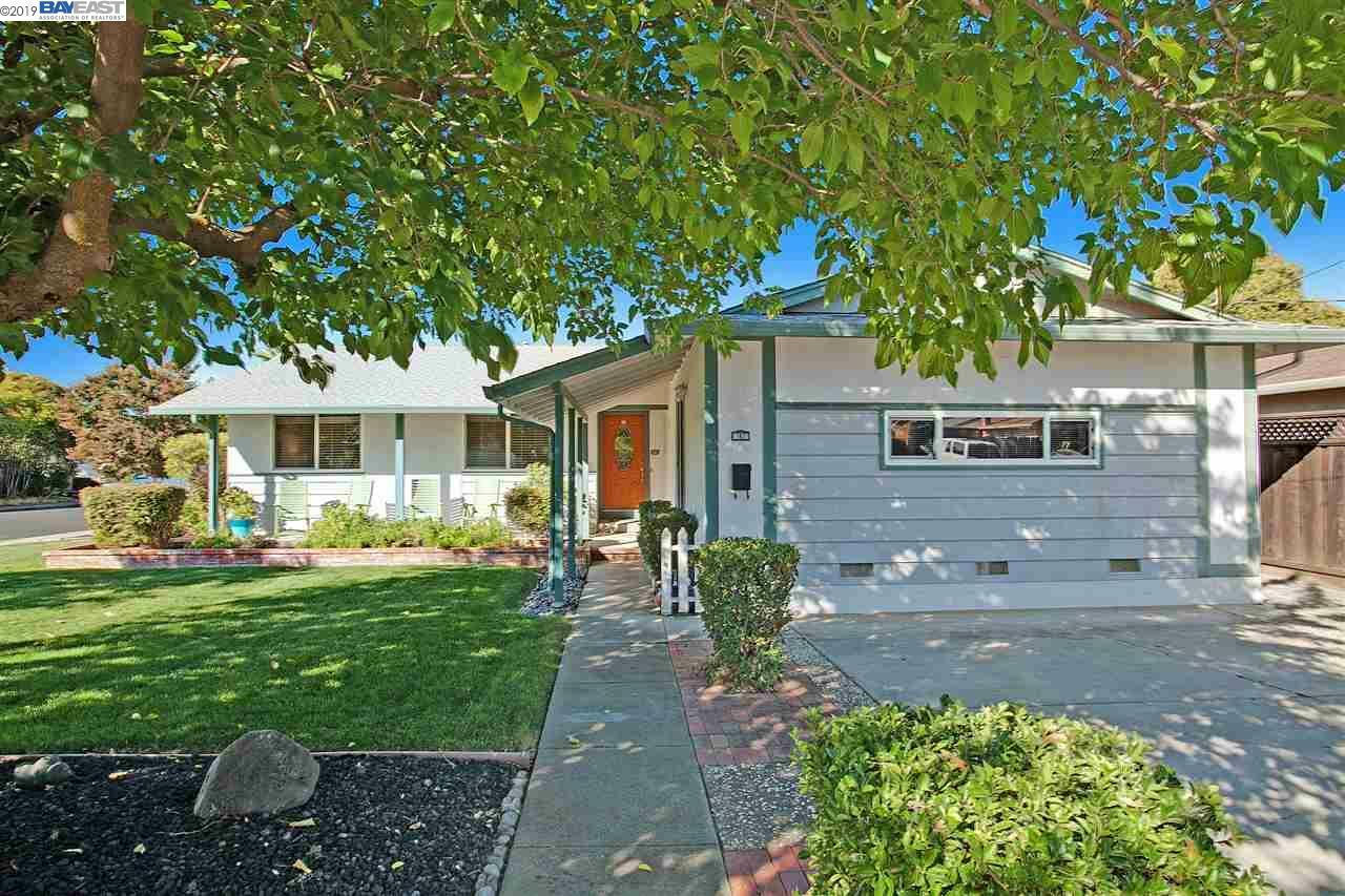 Property Photo:  187 Lloyd Street  CA 94550 