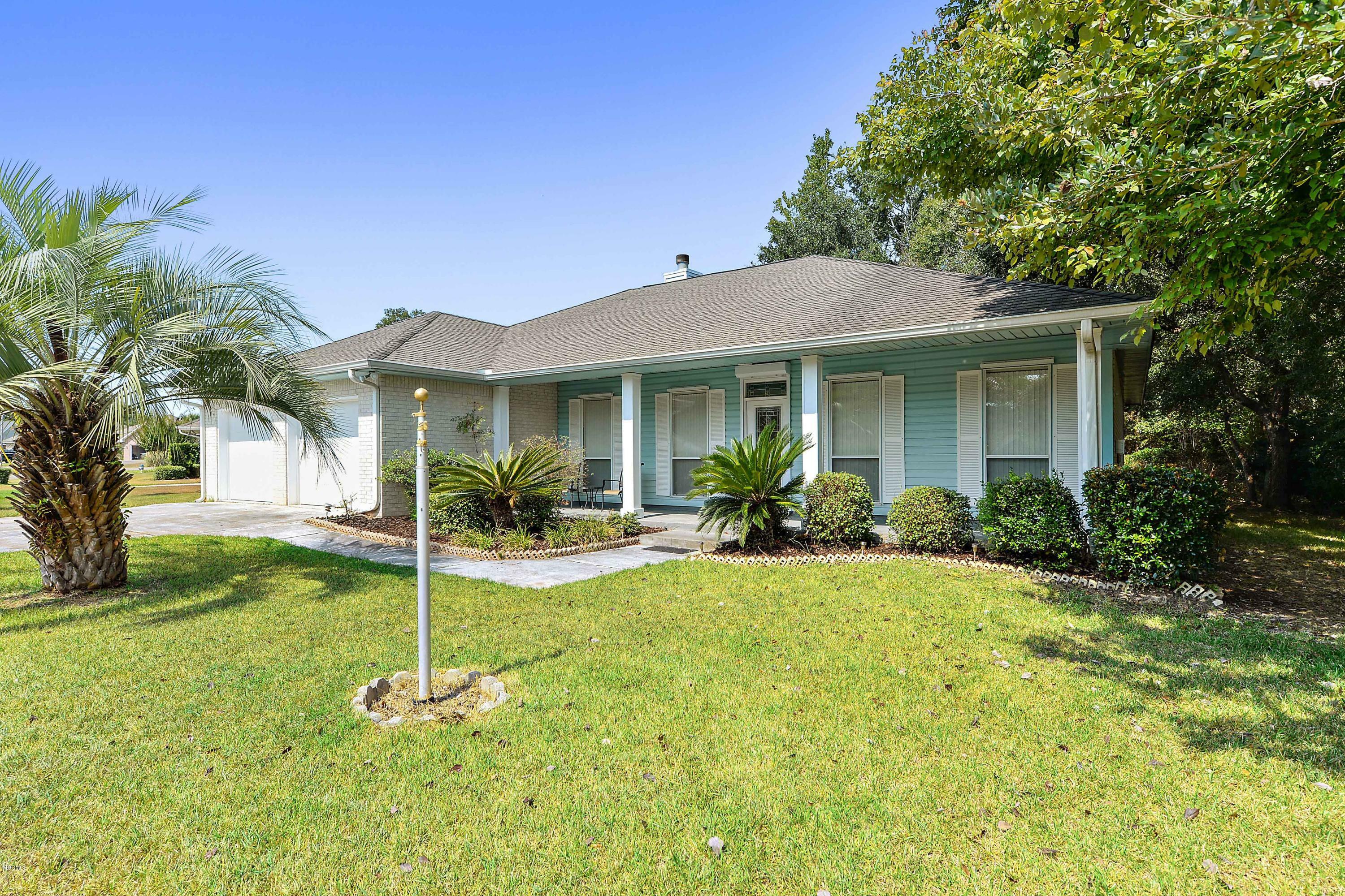 Property Photo: 6920 Aulena Place MS 39525