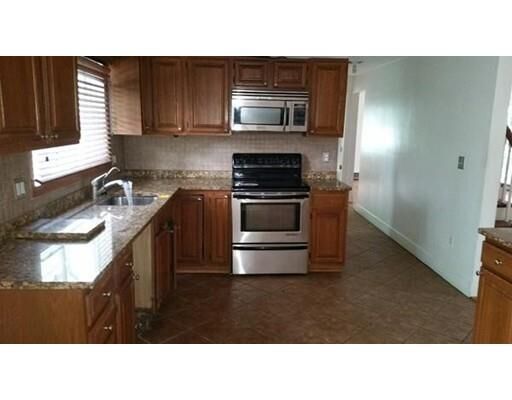 Property Photo:  2 Hickory Ln  MA 01701 