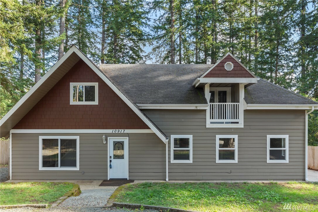 Property Photo:  10917 Minterwood Dr NW  WA 98329 