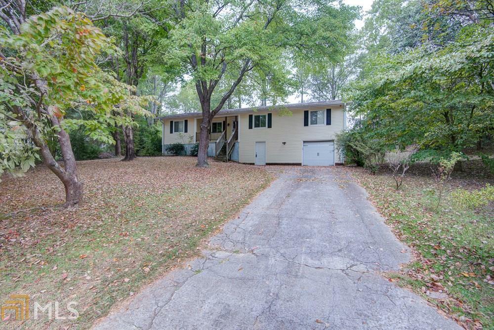 Property Photo: 2380 Wales Dr GA 30106