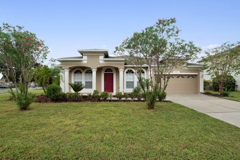 Property Photo:  9945 Mountain Lake Drive  FL 32832 