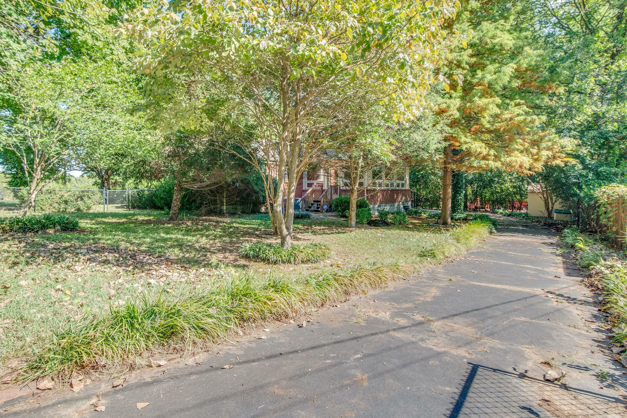Property Photo: 503 Elysian Fields Rd TN 37211