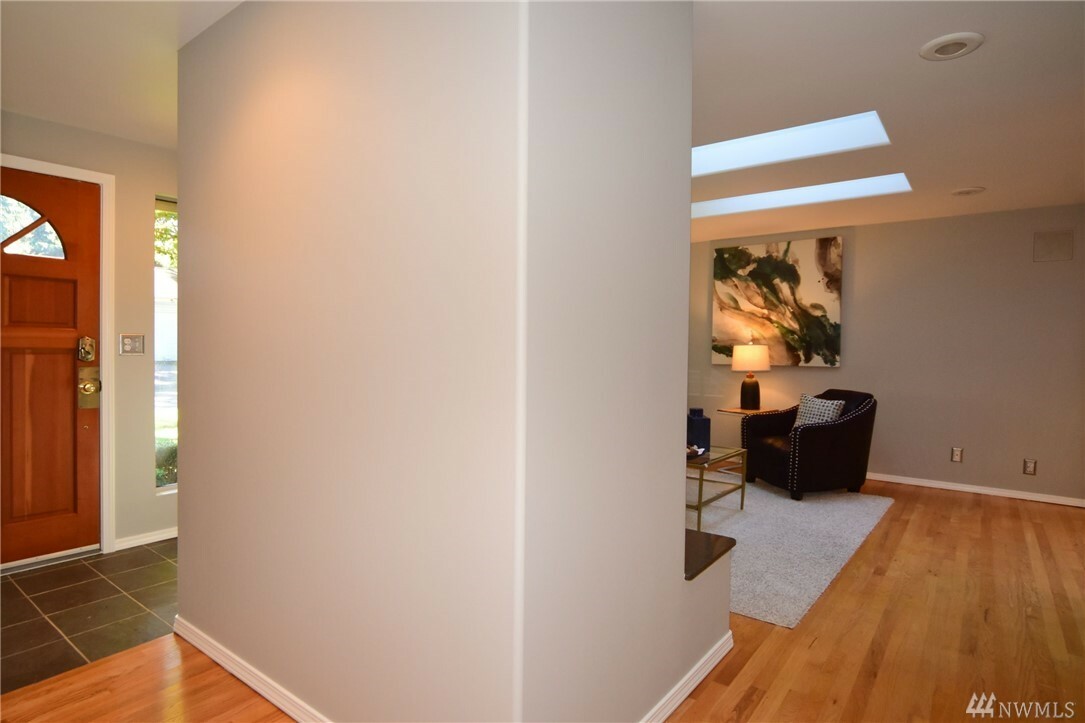 Property Photo: 13406 NE 84th St WA 98052