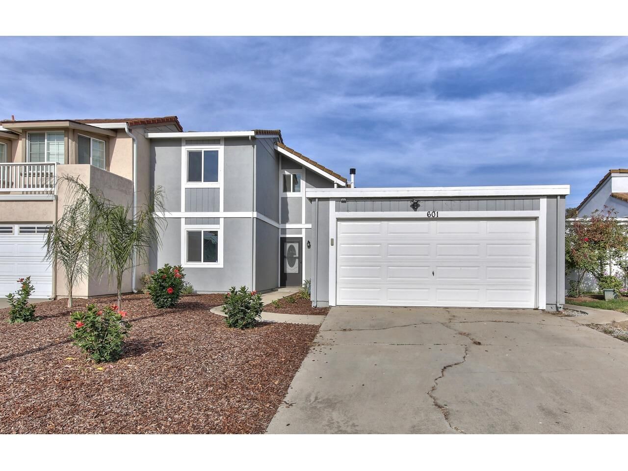 Property Photo:  601 Victor Street  CA 93907 