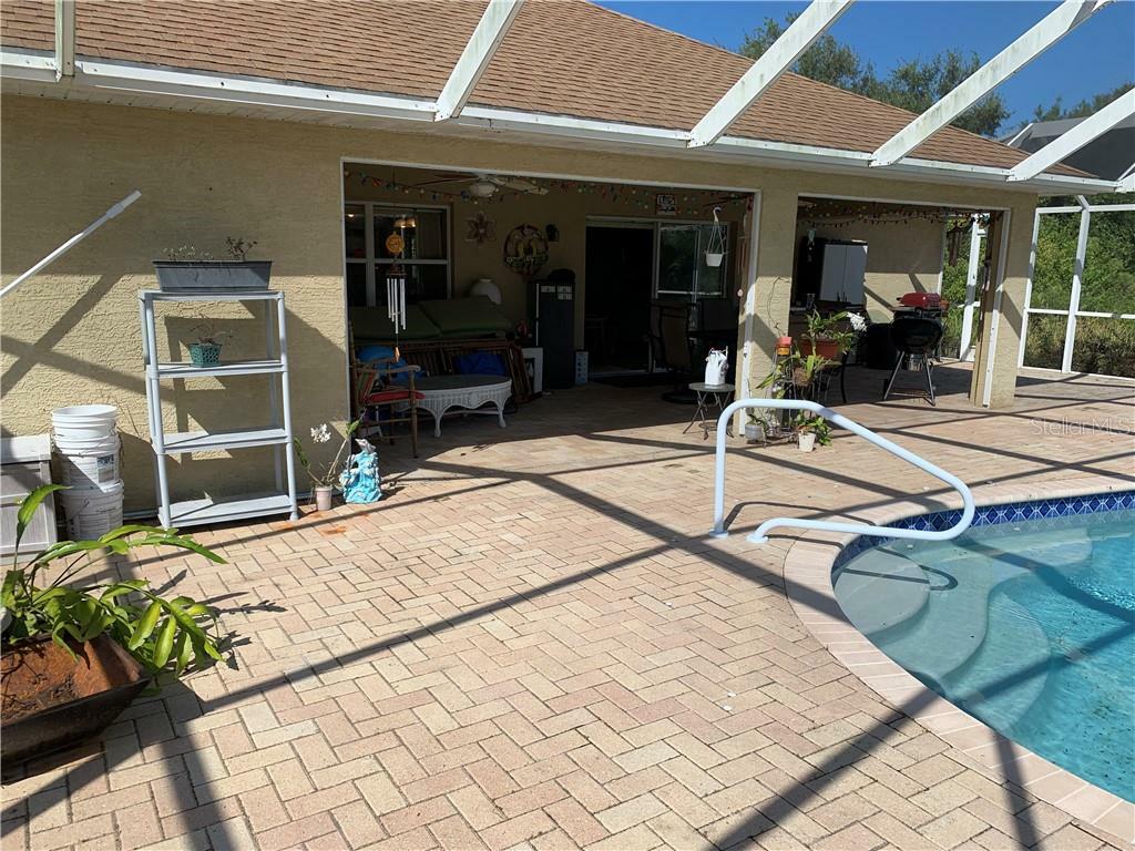 Property Photo:  7092 Landrum Court  FL 33981 