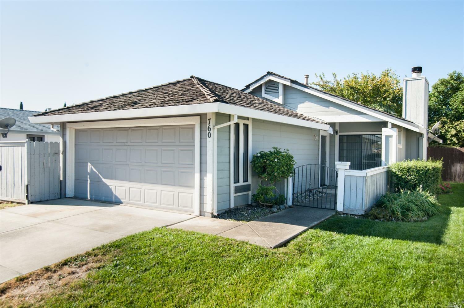 Property Photo: 760 Peregrine Way CA 95687