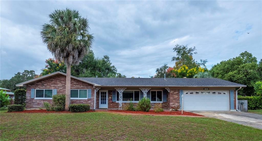 Property Photo:  1609 Park Drive  FL 34748 