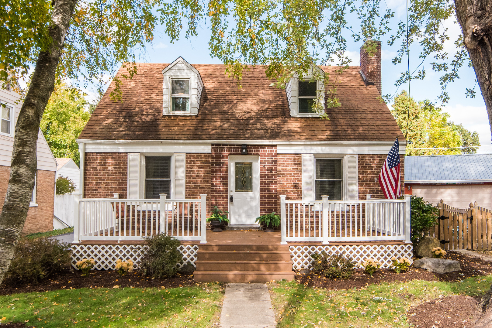 Property Photo:  419 Davy Street  IL 60115 