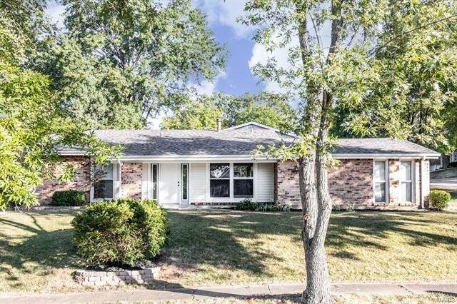 Property Photo: 1147 Great Falls Court 63021