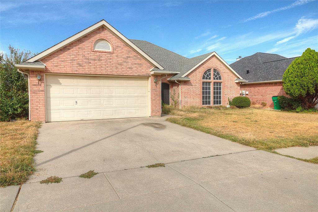 Property Photo: 7409 Glen Drive TX 76148