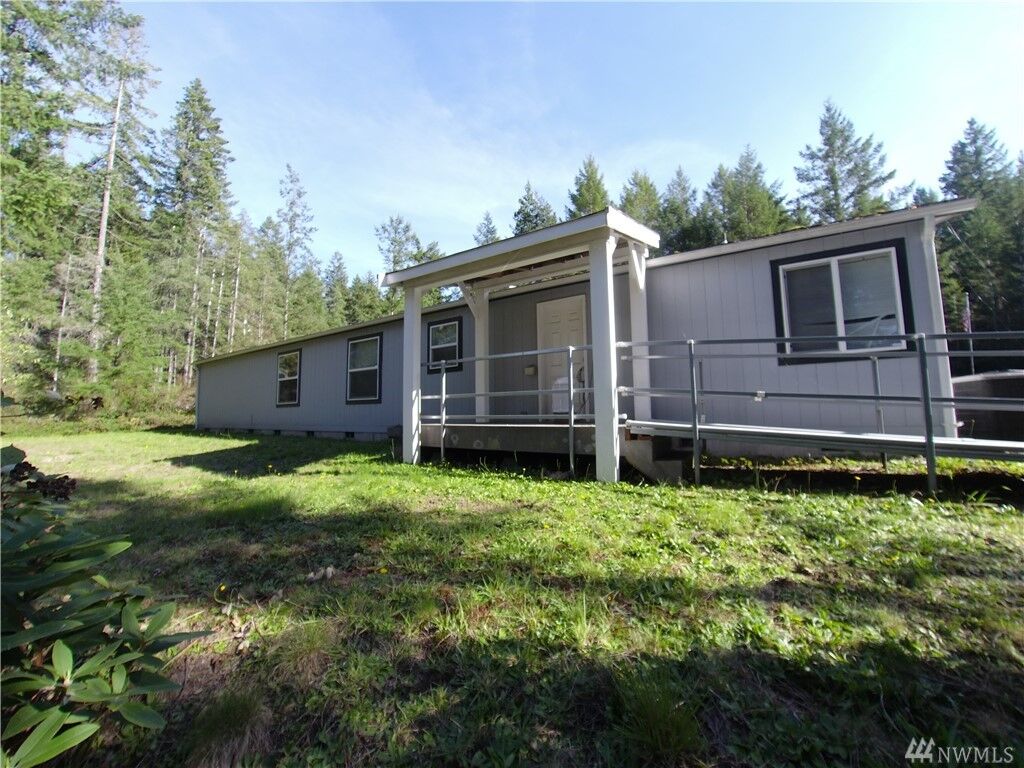 Property Photo: 11251 Glenwood Road SW WA 98367