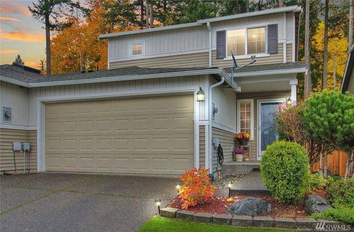 28106  241st Avenue SE  Maple Valley WA 98038 photo