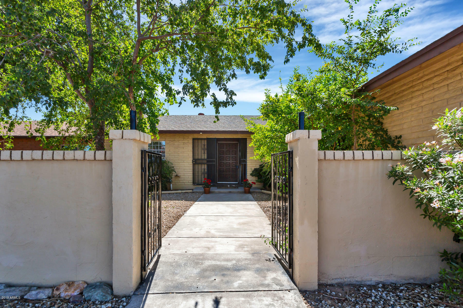 Property Photo:  1535 W Palmaire Avenue  AZ 85021 