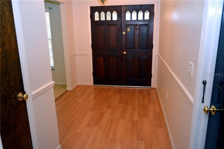 Property Photo:  944 Fairway Drive  FL 32792 