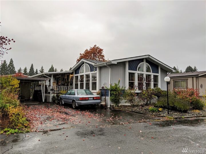 Property Photo:  819  Mountain Villa Drive  WA 98022 