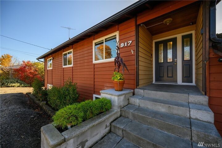 317 S 216th Street  Des Moines WA 98198 photo