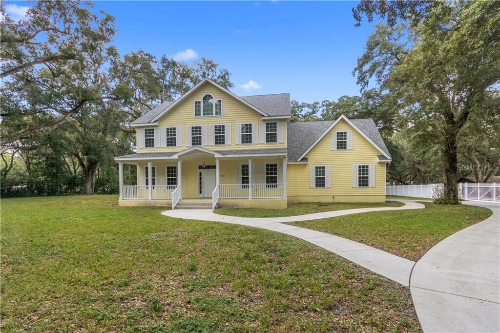 Property Photo:  1916 Vandervort Road  FL 33549 
