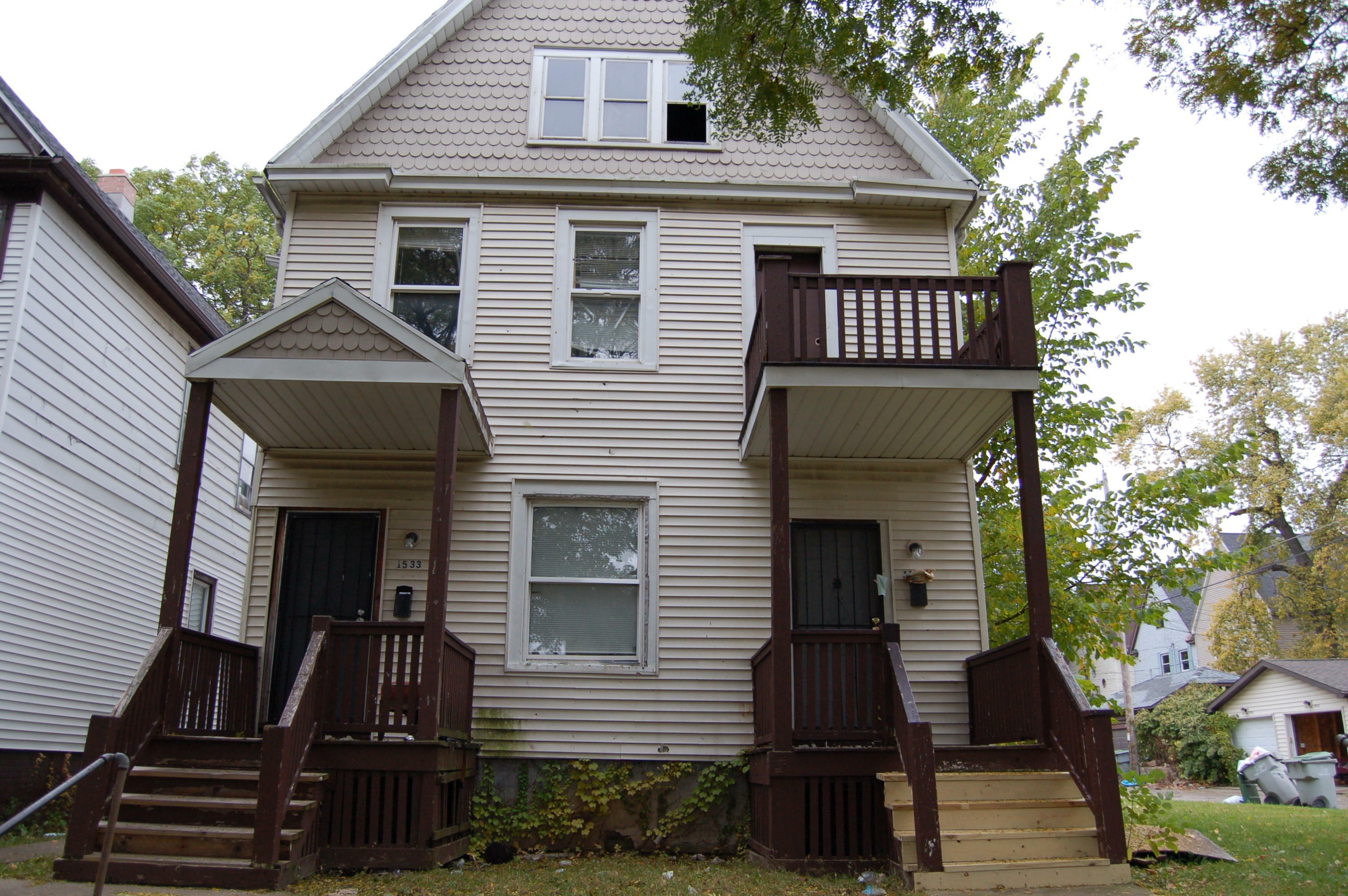 Property Photo:  1533 N 39th St 1535  WI 53208 