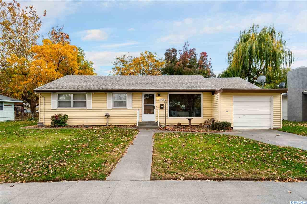 Property Photo:  2425 W Clearwater  WA 99336-3053 