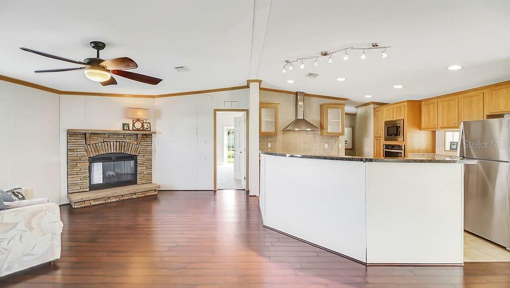 Property Photo: 14041 Roserush Court FL 34705