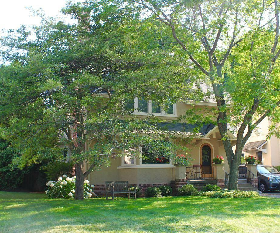 Property Photo:  2507 E Shorewood Blvd  WI 53211 