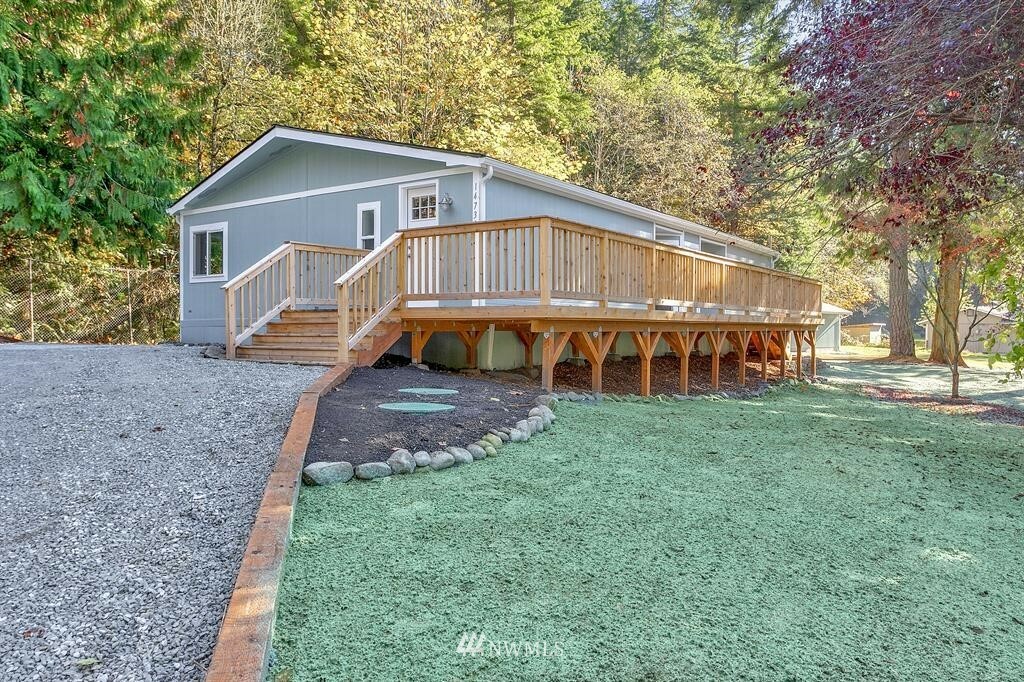 Property Photo:  14733 E Lake Goodwin Rd  WA 98292 