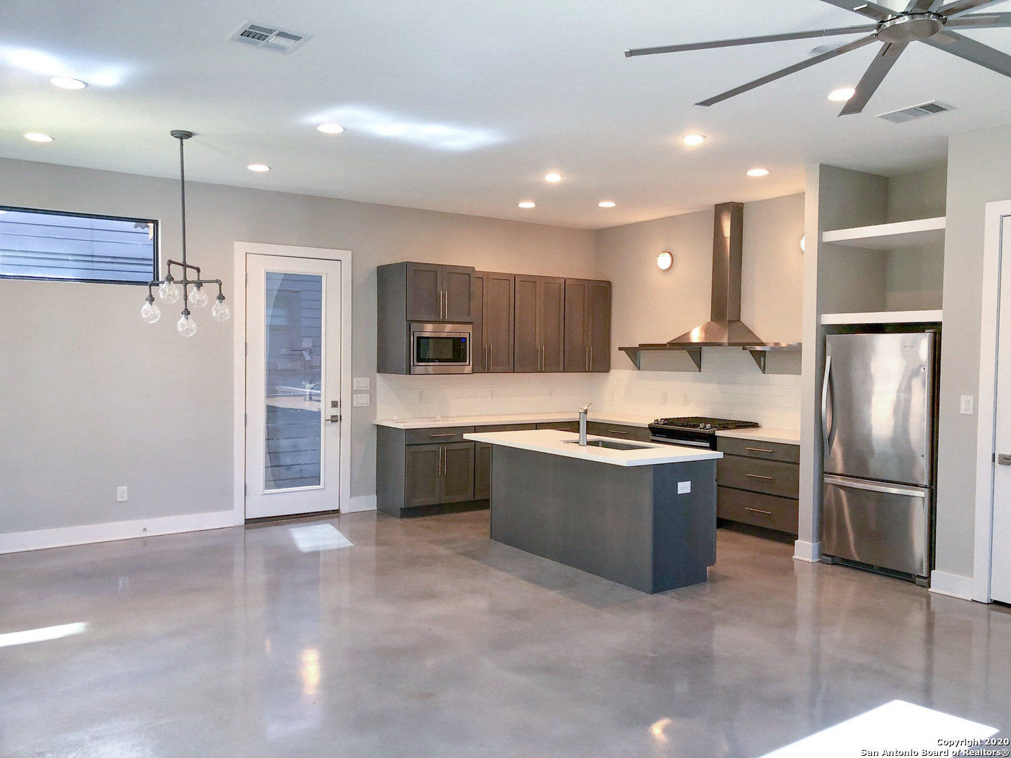 Property Photo: 203 Nogalitos #12 TX 78204