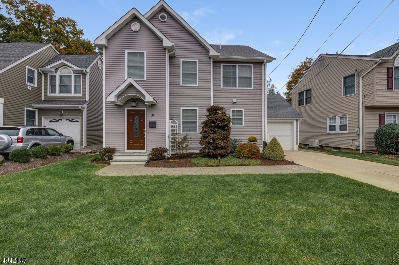 Property Photo:  37 Jefferson Ave  NJ 07442 