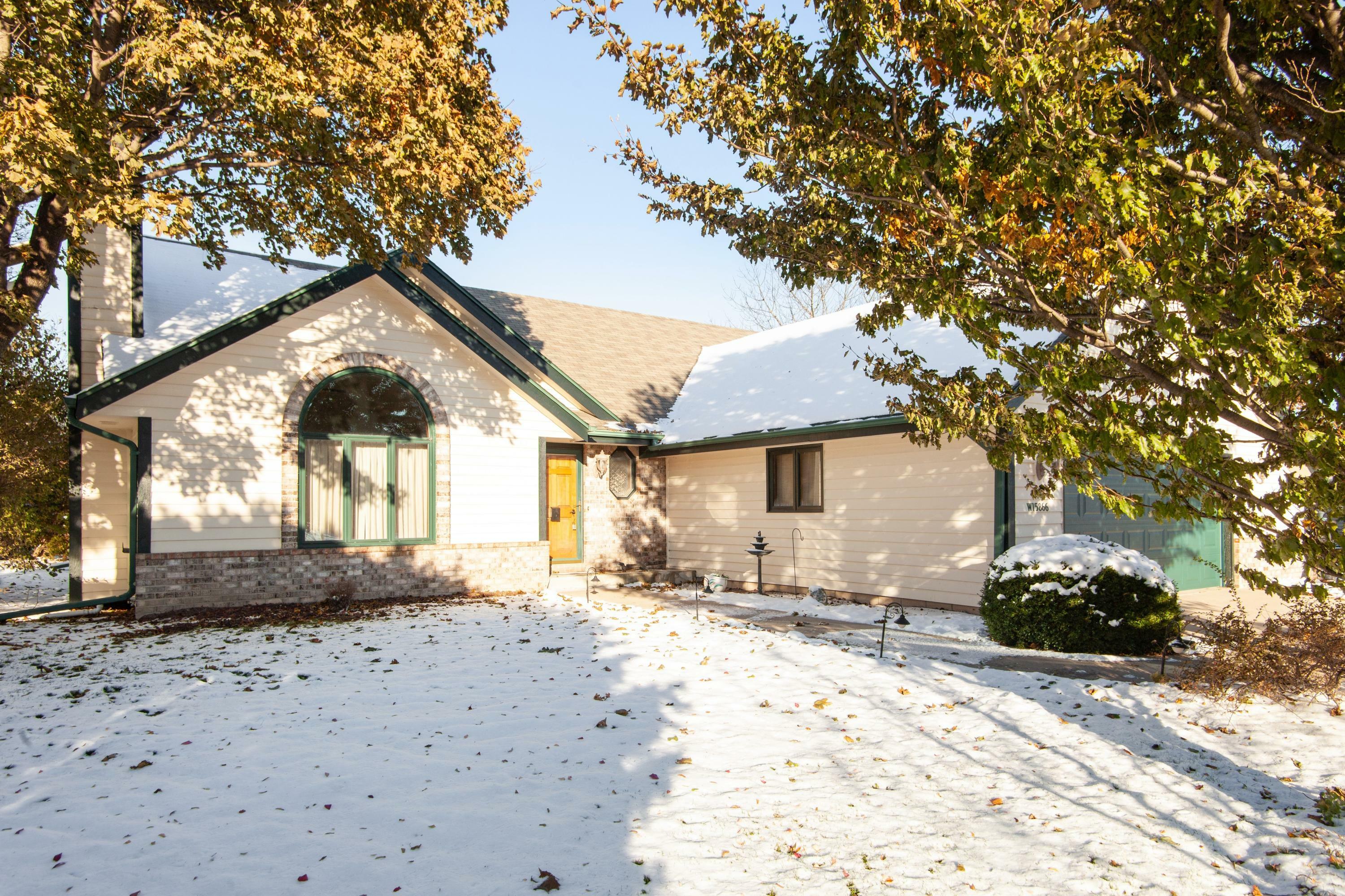 Property Photo: N76w15866 Countryside Dr WI 53051