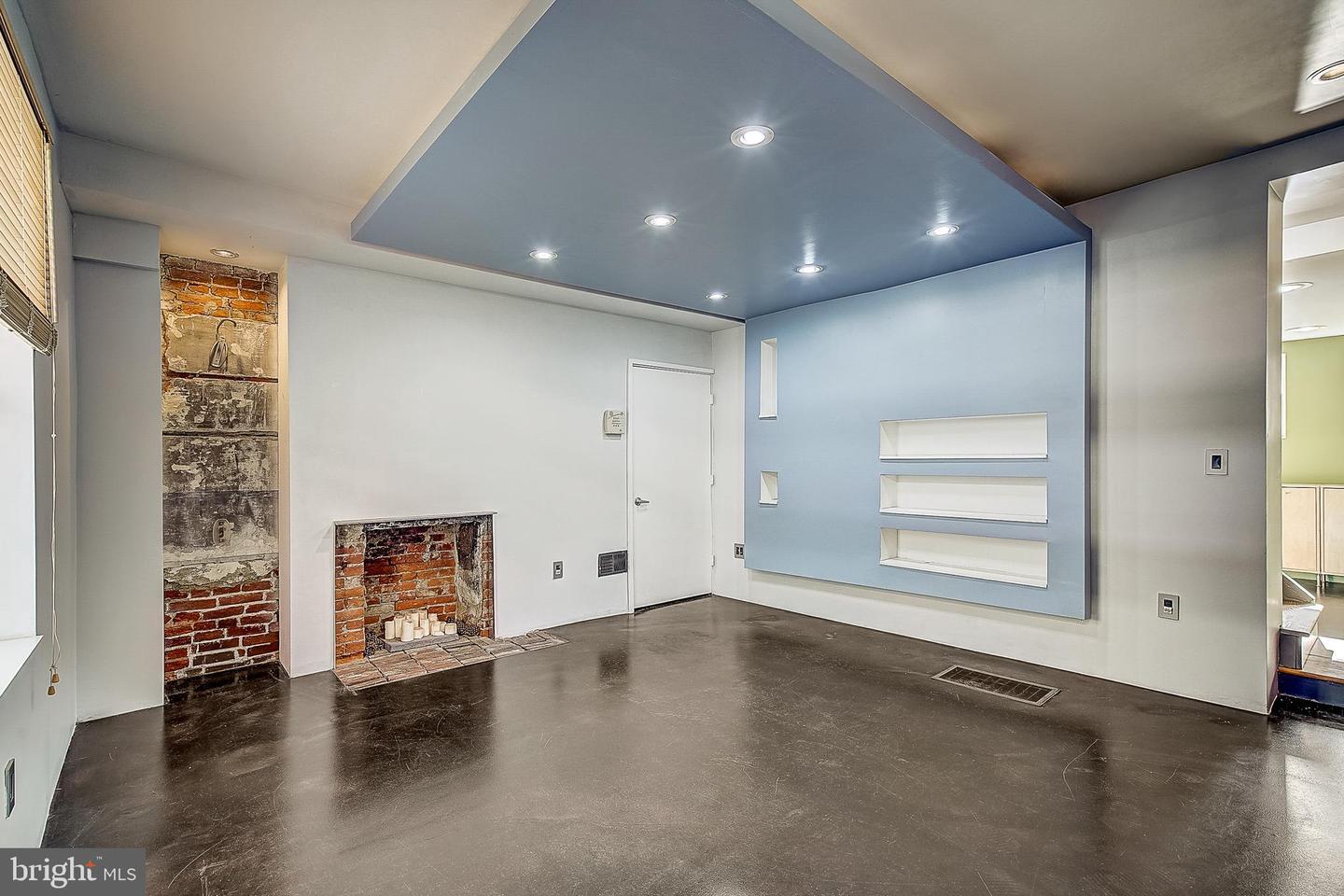 Property Photo: 132 W Wildey Street PA 19123