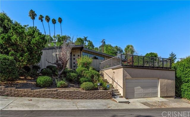 Property Photo:  4045 Woodman  CA 91423 