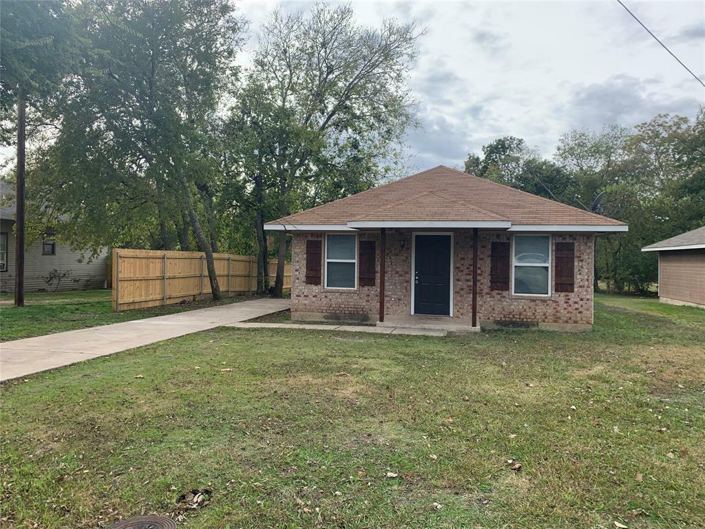 Property Photo:  109 Cook Street  TX 75165 