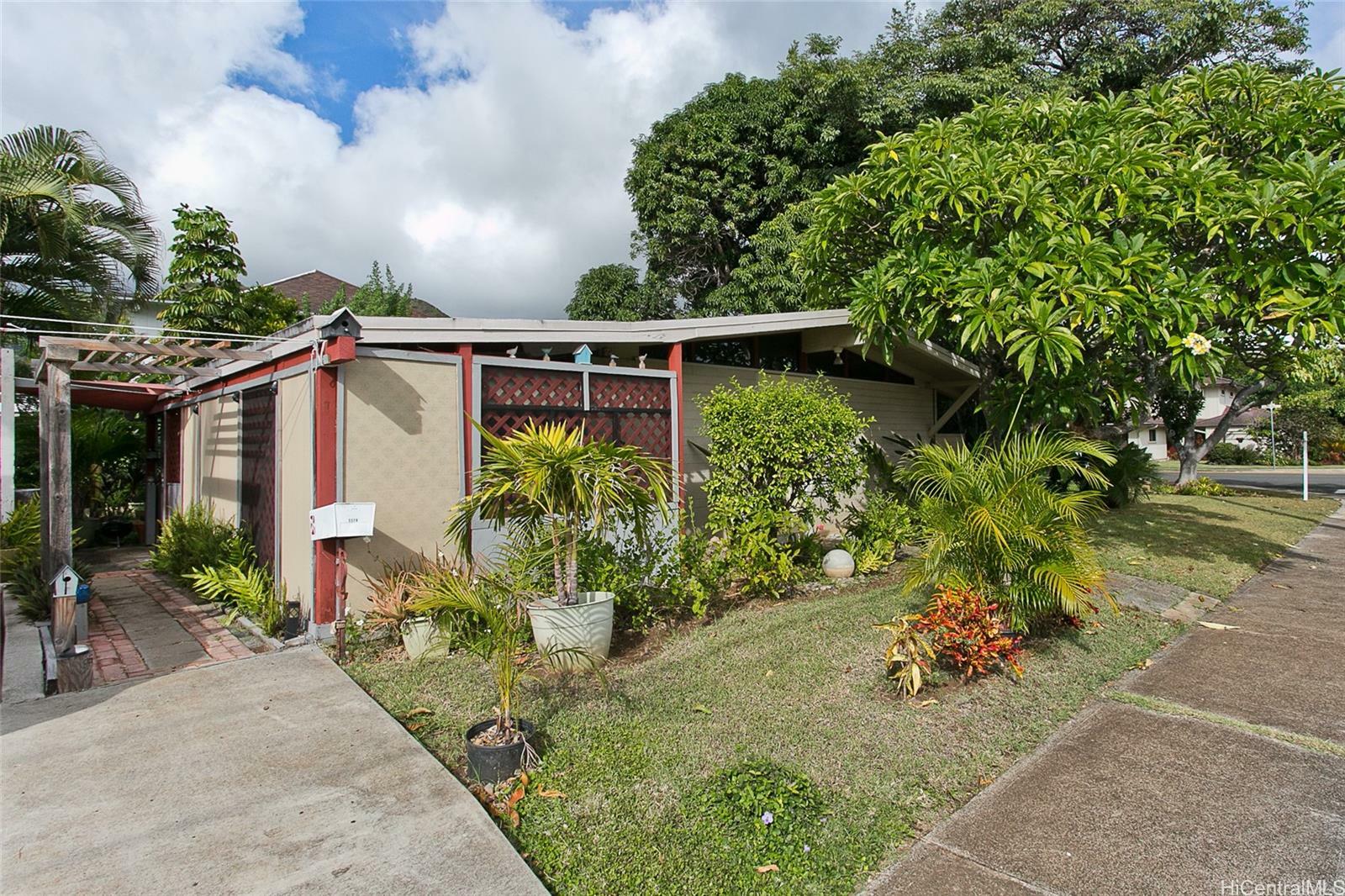Property Photo: 5578 Kawaikui Street HI 96821