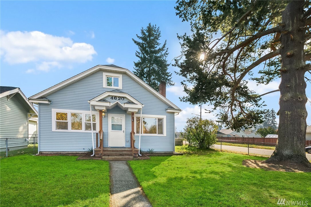 Property Photo:  4620 S Grove Place  WA 98409 