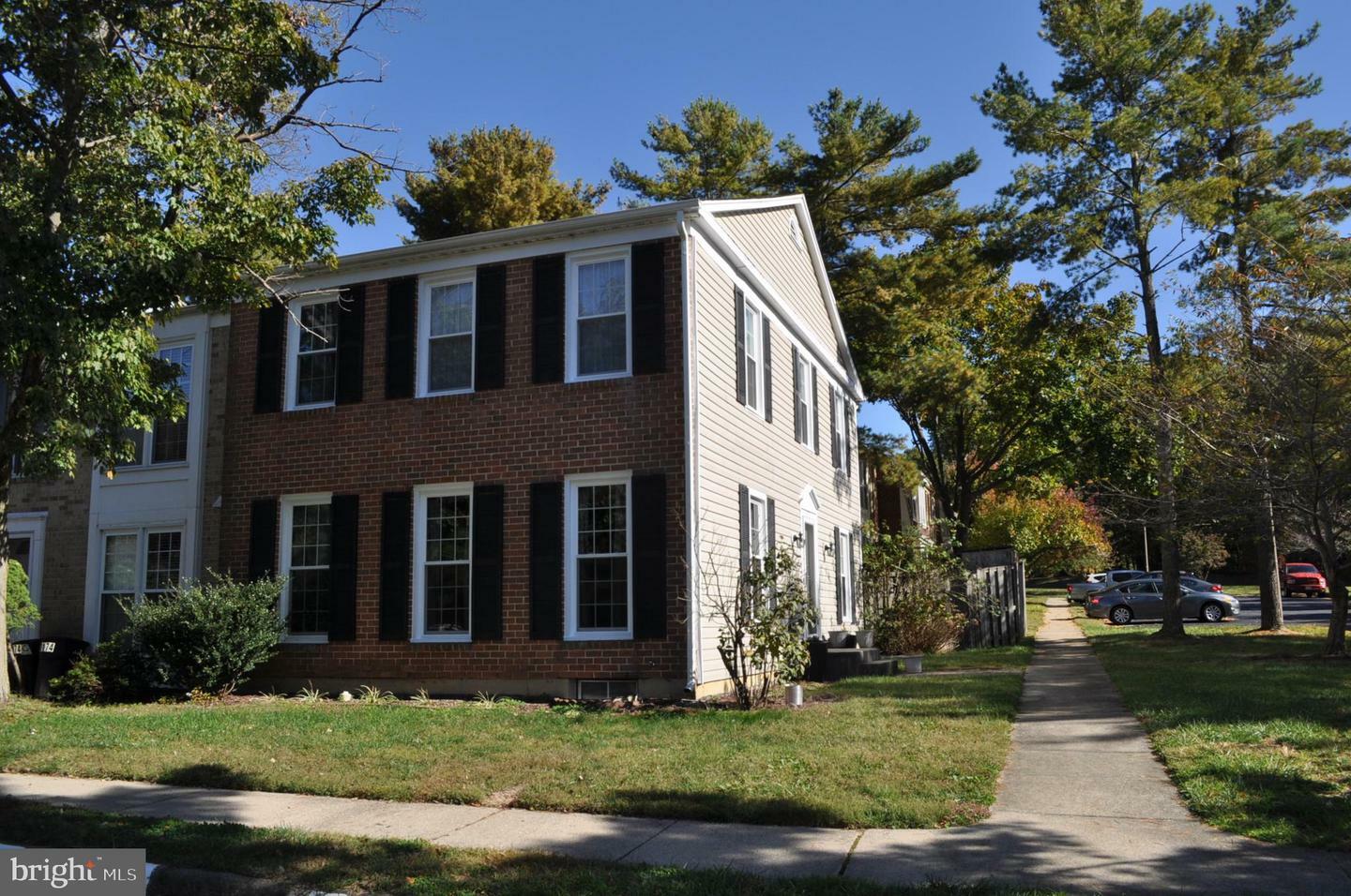 Property Photo:  3172 Arrowhead Court  VA 22192 