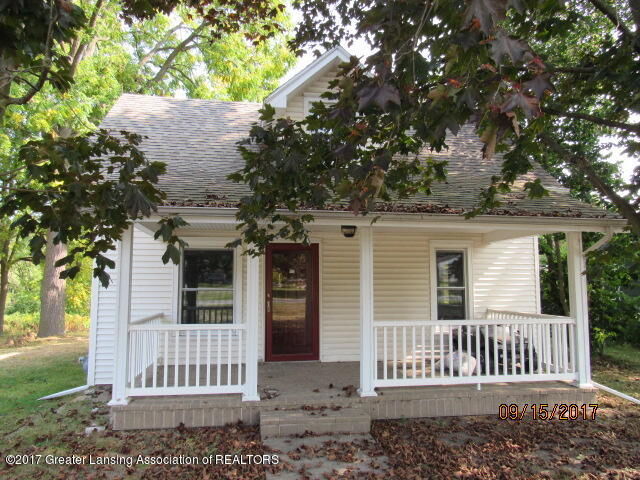 Property Photo:  225 E Jefferson Street  MI 48821 