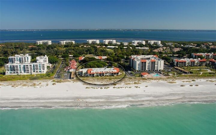 Property Photo:  2089 Gulf Of Mexico Drive G1-106  FL 34228 