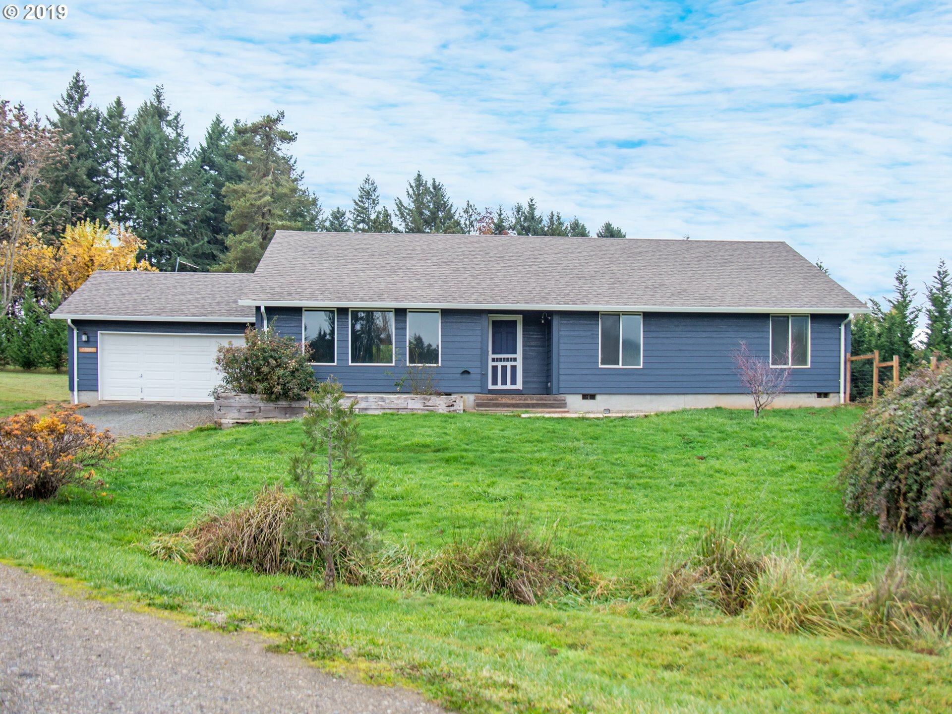 Property Photo: 77003 London Rd OR 97424