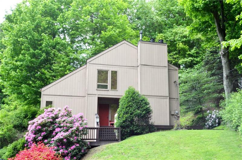 Property Photo:  213 Hillendale  PA 15237 