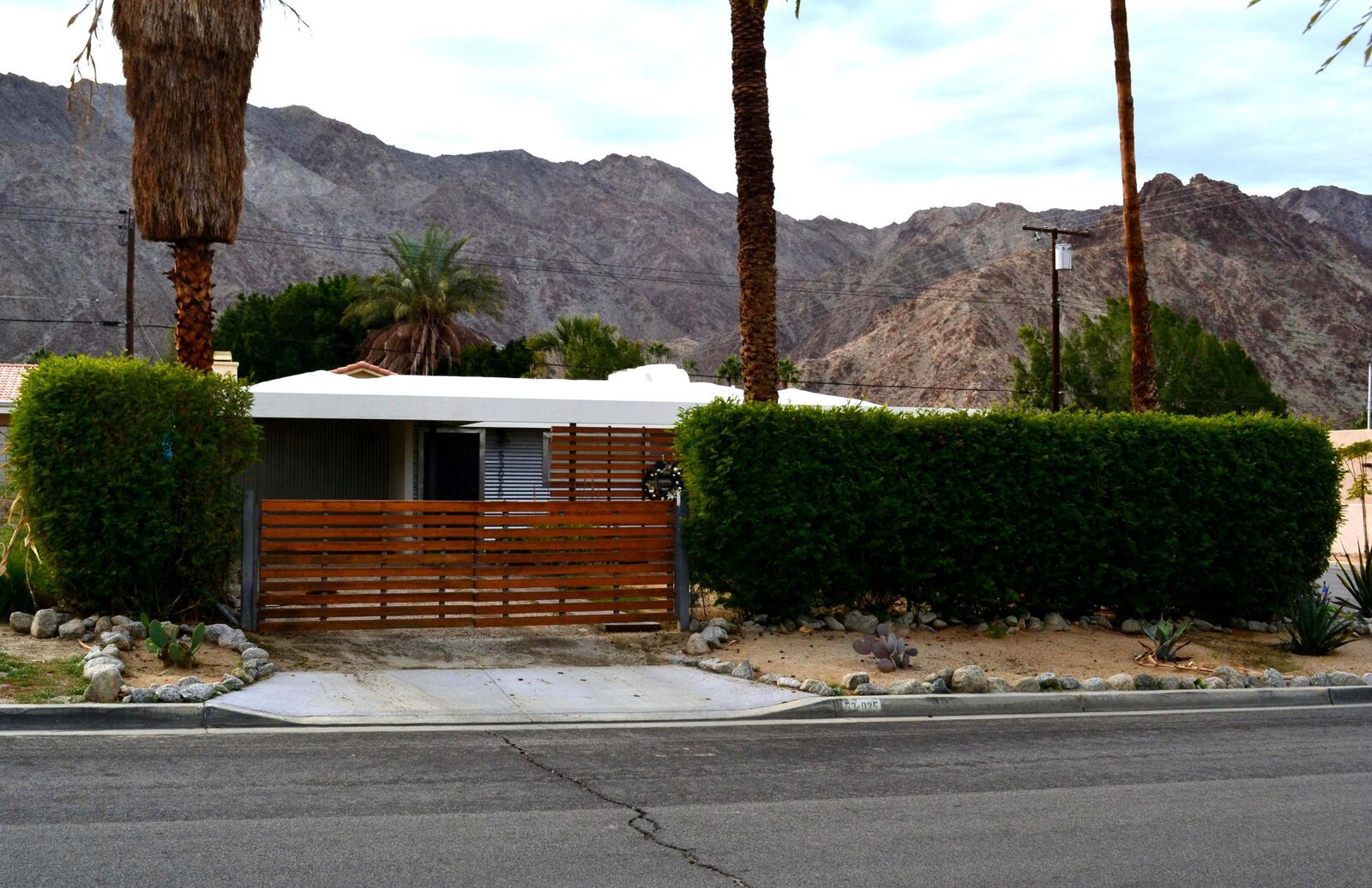 Property Photo: 53025 Avenida Rubio CA 92253