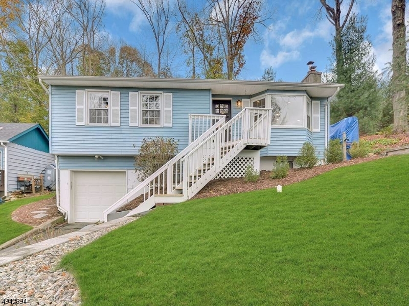 Property Photo:  99 Springbrook Trl  NJ 07871 