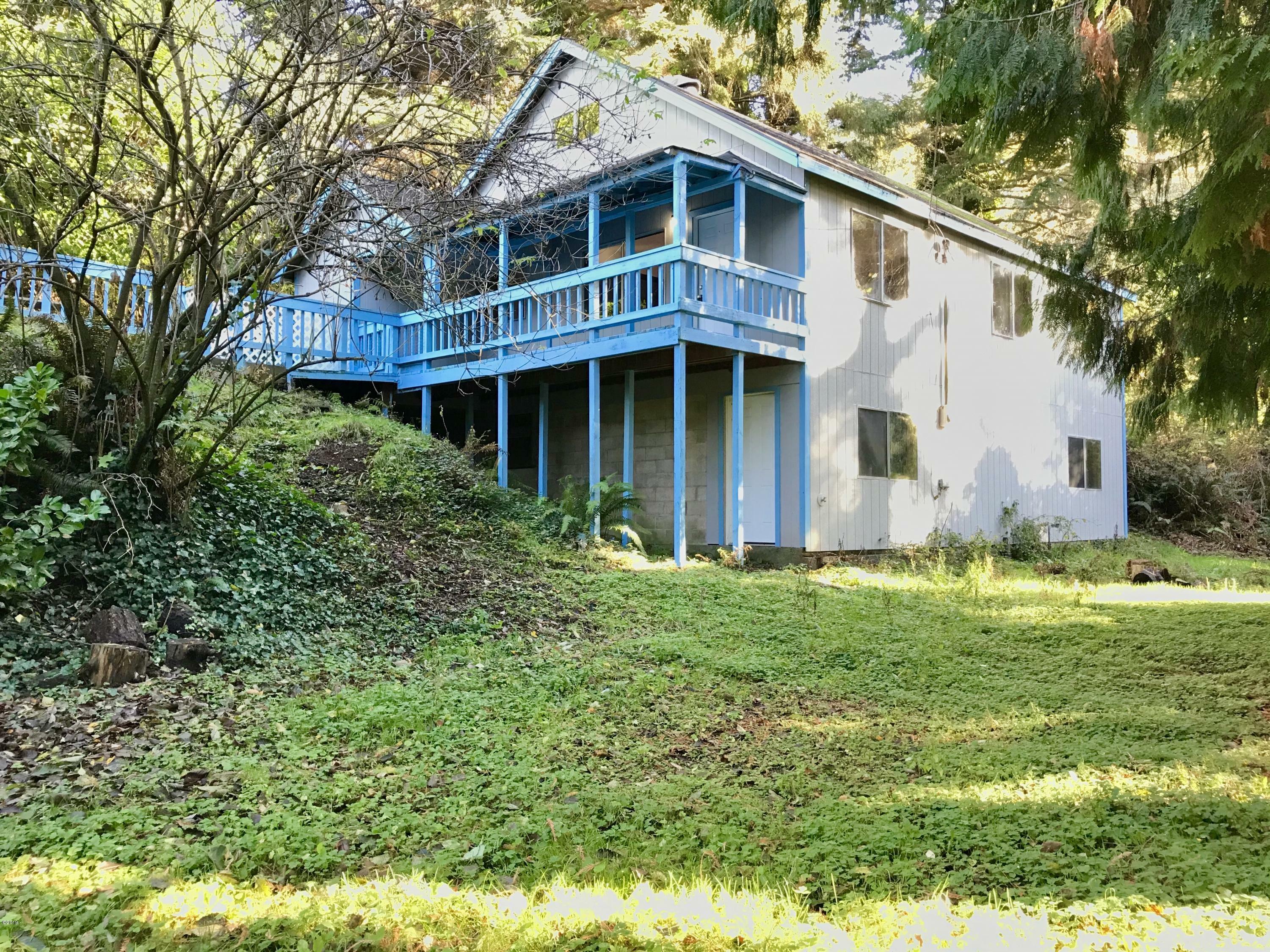 Property Photo: 167 Siletz Highway OR 97367