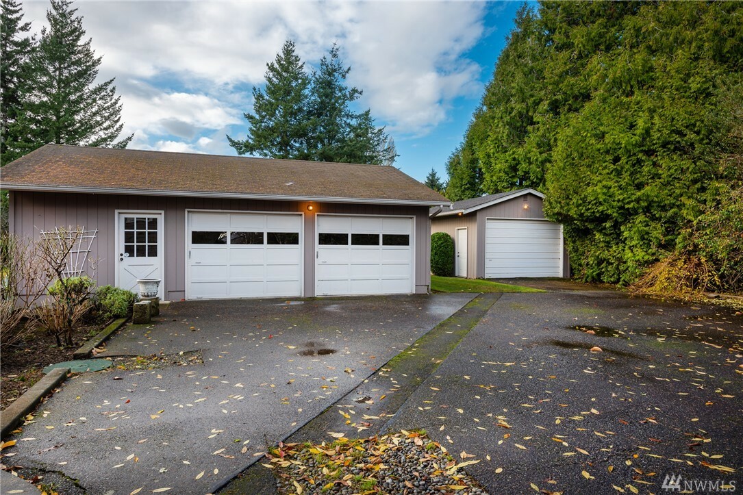 Property Photo:  5445 Northwest Dr  WA 98226 