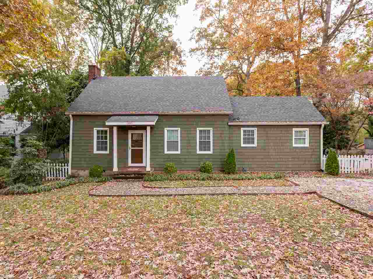 Property Photo:  380 Forest Ave  SC 29302 