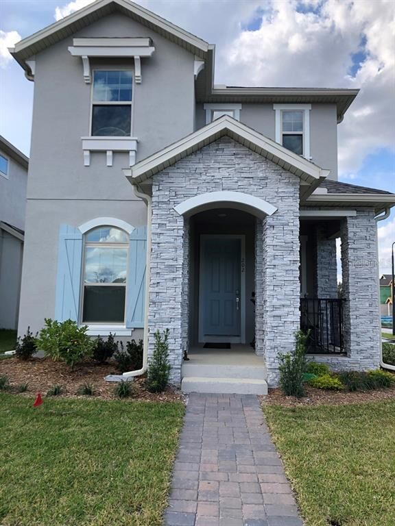 Property Photo:  202 Wooded Vine Drive  FL 32708 