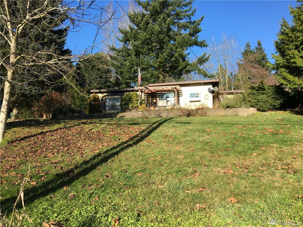 Property Photo: 4615 240th St SW WA 98043