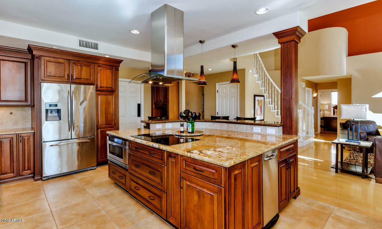 Property Photo: 1603 E Sheena Drive AZ 85022
