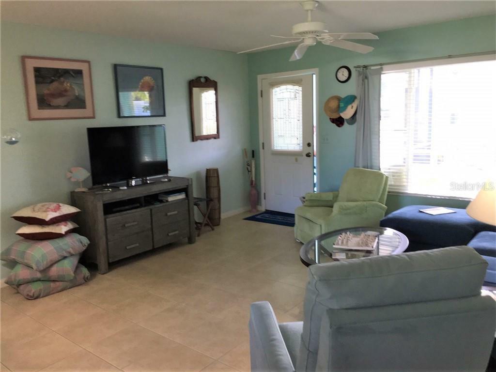 Property Photo:  7308 15th Avenue W  FL 34209 