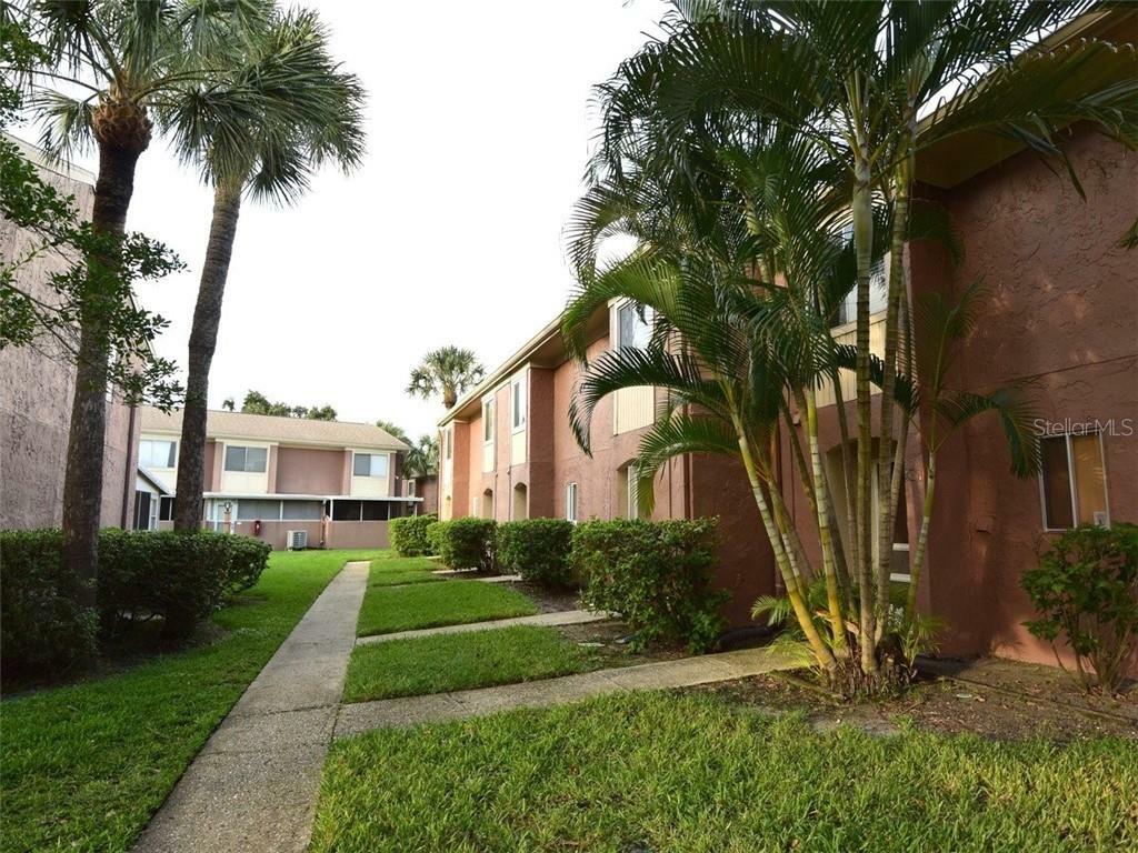 Property Photo: 123 114th Avenue N 123 FL 33716